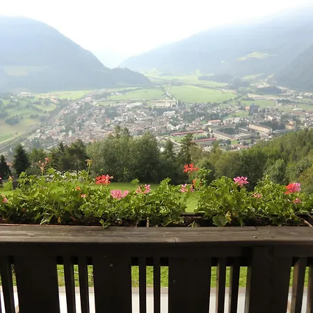 Alpenblick Bed & Breakfast-3